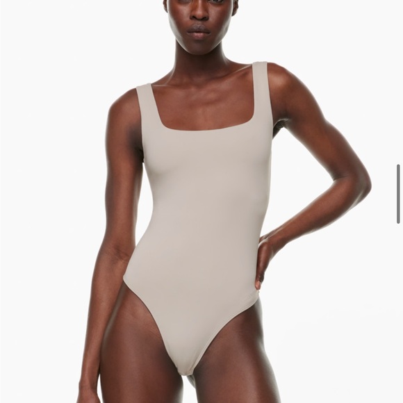 Babaton contour one shoulder cami - Picture 4 of 4